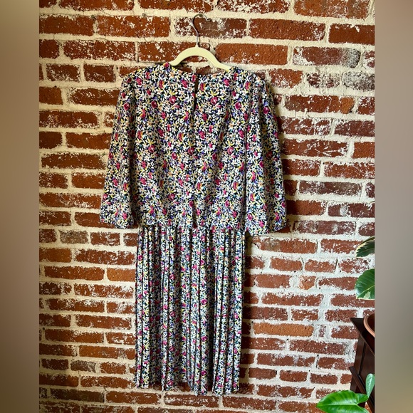 Vintage Tina Barrie Floral long sleeve dress - Picture 9 of 10